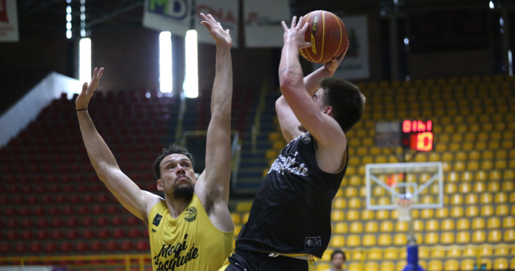 Mogi Basquete Se Prepara Para Sequ Ncia De Jogos Fora De Casa Pelo Nbb