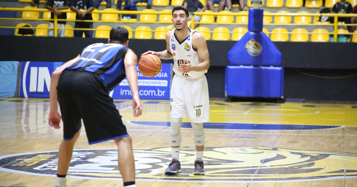 Decidido nos minutos finais, Mogi Basquete é superado pelo São